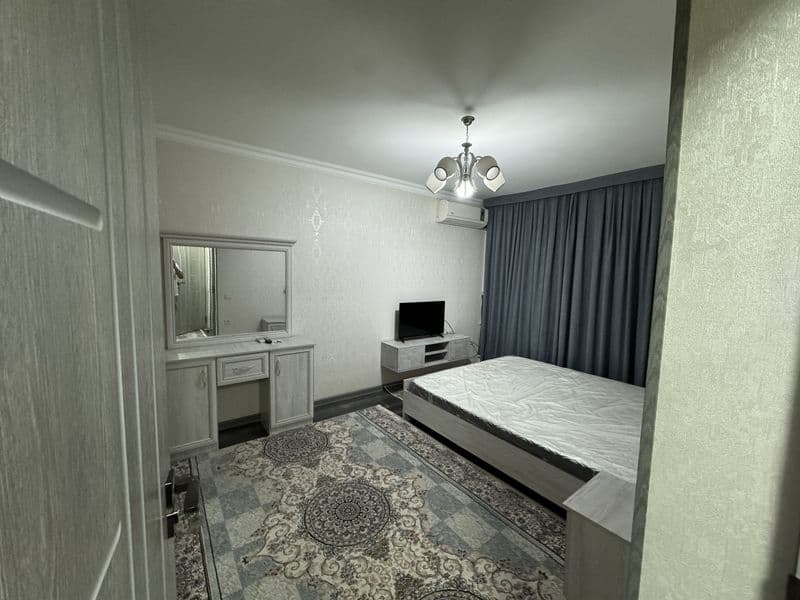 Сдаётся квартира 1/3/4 кирпич Чиланзар Актепа круг с обстано