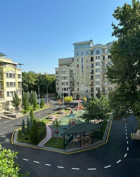 Новостройка Янги Дархан 3/3/6 кирпич 110кв на долгий срок ин