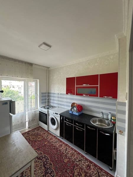 Сдается квартира <br />
Улица мукими.  1/4/4 цена 400