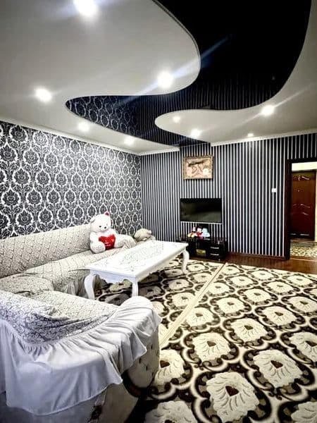 Сдается 2 ком квартира без маклера для семьи! Цена 550$+ 200