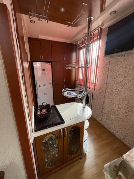 Квартира полностью обставлена мебелью и техникой звоните ест — фото 2