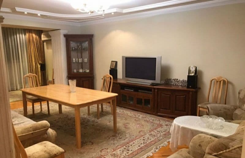 Сдаётся 3х комнатная квартира по ул Моштабиб 1Б, полностью у