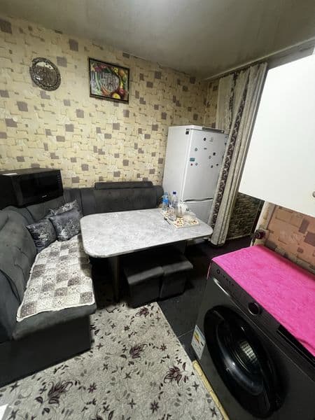 Срочно сдам спутник 9 <br />
2/1/2 всё есть чистая 300& <br 