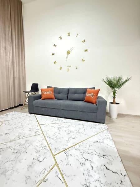 В квартире есть: Интернет, Телефон, Холодильник, Телевизор,  — фото 2