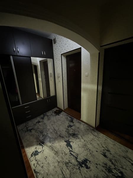 Barcha qulayliklarga ega kvartira ijaraga beriladi. Atrofida — фото 2