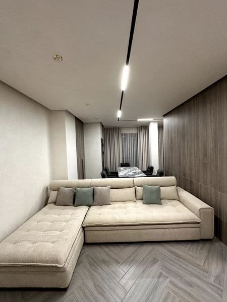 Я Хозяин, Сдаю Квартиру  в самом центре города, в ЖК "Akay C