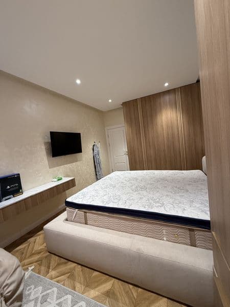 Сдается шикарная квартира в центре города<br />
<br />
Район — фото 2