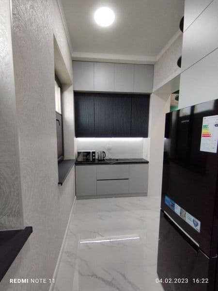 Сдаётся своя 3 комнатная квартира в новостройке,  на втором  — фото 5