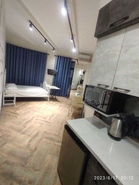 сдается семейным на долгий срок <br />
можно 2 студентки <br