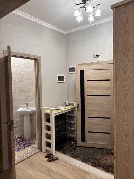 Сдаётся просторная и светлая квартира с евроремонтом в новом — фото 4