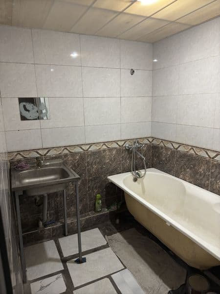 Сдаю комнату в общежитии СРОЧНО. Ванна туалет на 2 две кварт — фото 5