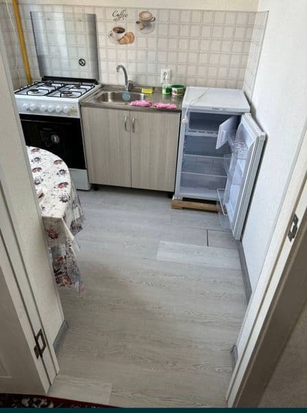 350$<br />
Маклерлар безовта килмасин<br />
Юнусобод 4кварта