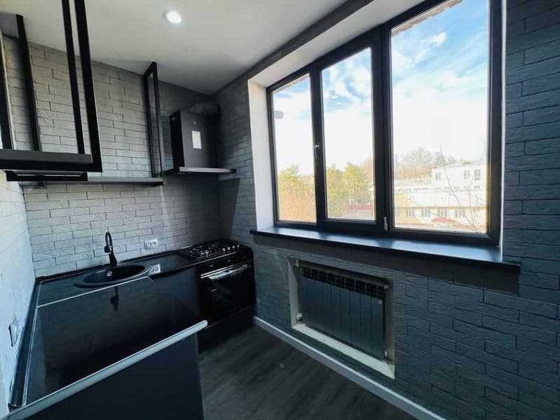 Район: Мирабадский<br />
Адрес: ЦУМ<br />
<br />
Комнат: 2в3