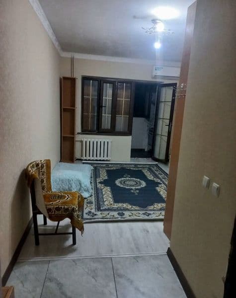 Аренда  квартиры  1/3/4 бывшее общежитие.Семье . Мирзо Улугб