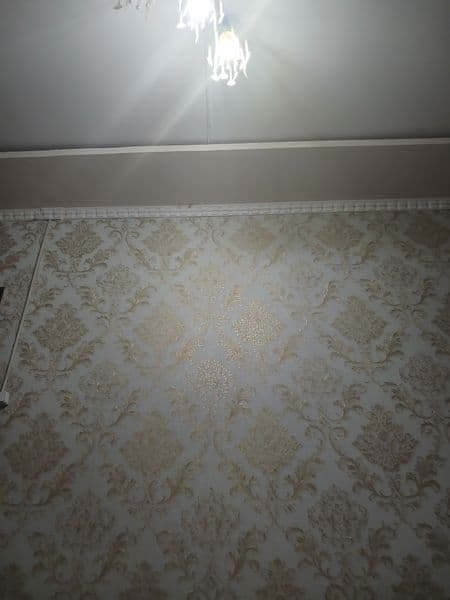 .kadisheva bozor oldida 9 etajda sheriklikka odam kerak.