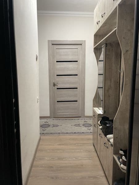 Srochni bez xozyayka 2ta bola olinadi<br />
<br />
+998 95-8