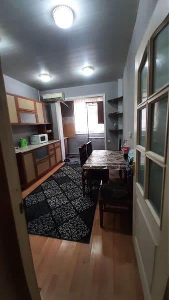 Хорошее расположение , рестораны , транспорт метро все в шаг — фото 4