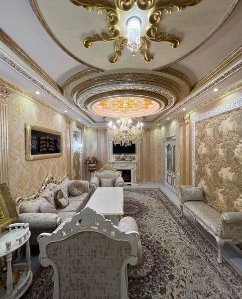 Bel tepa 4 xona 130 kvadrat <br />
4 etaj 5 etajka lift bor 