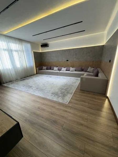 Сдаётся квартира на ул. Махтумкули Новостройка‼️<br />
Ориен