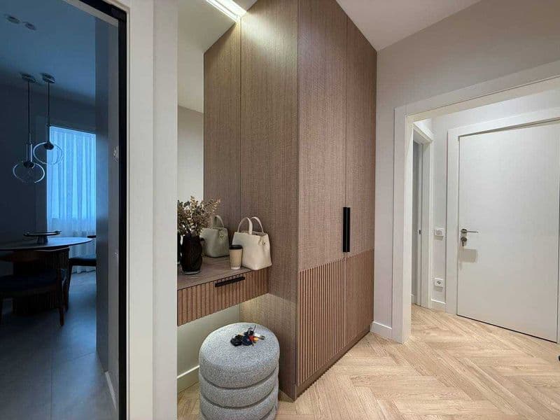 • ЖК: NRG Oybek<br />
• Комнат: 2 <br />
• Этаж: 9<br />
• П — фото 4