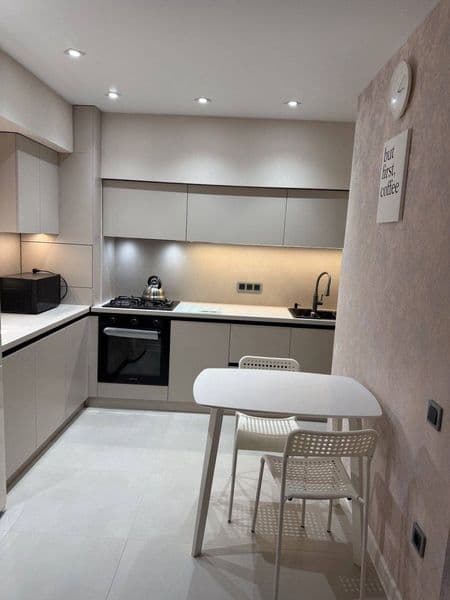 #00036<br />
#Район: Мирзо Улугбекский<br />
#Орентир :Метро