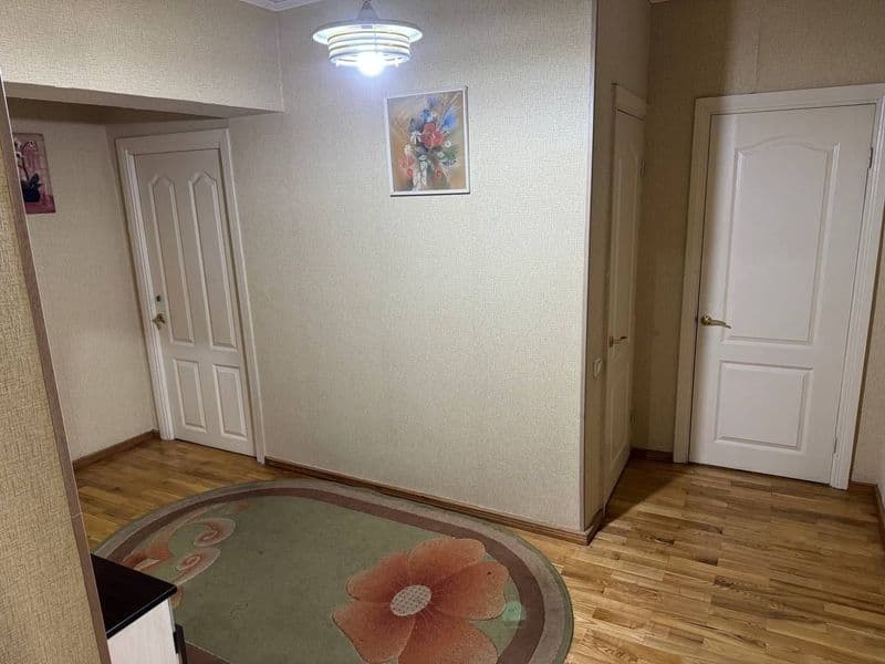 Kvartira chorsu bozor oldida. 3xona<br />
Hamma sharoit bor. — фото 2