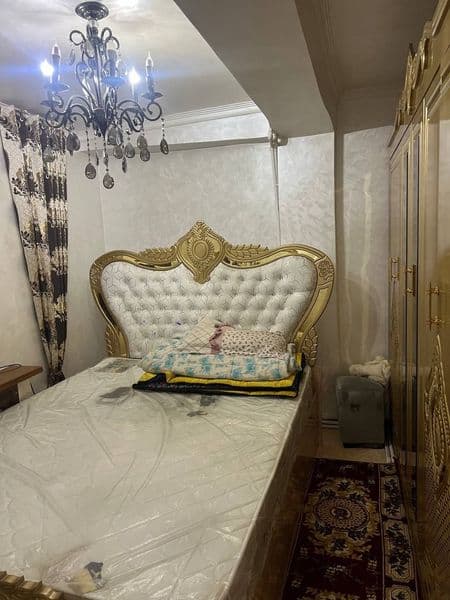 Yashnobod Olmos metro yaqnida 1 xona uy ijaraga <br />
200$<