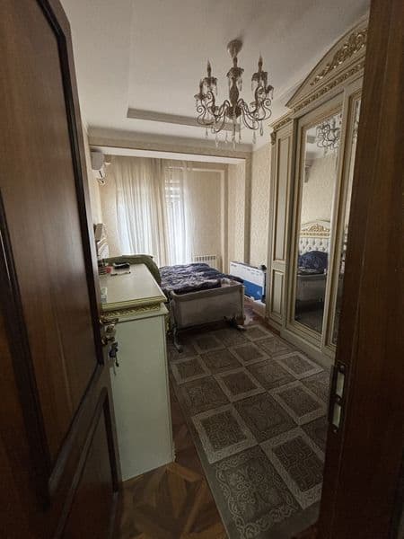 Сдается в аренду своя квартира. Квартира 3-х комнатная, 2 сп