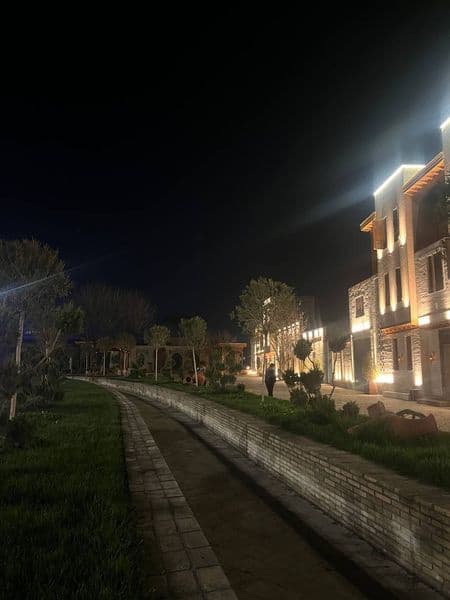 Тошкент шаҳар, Олмазор тумани Зарқайнар махалласида жойлашга