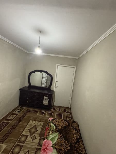 Farxadskiy G9a Jahon tillari universiteti oldidagi kvartiran