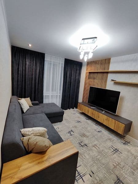 Сдаётся квартира в авиагородоке аэропорт<br />
Евро ремонт,в