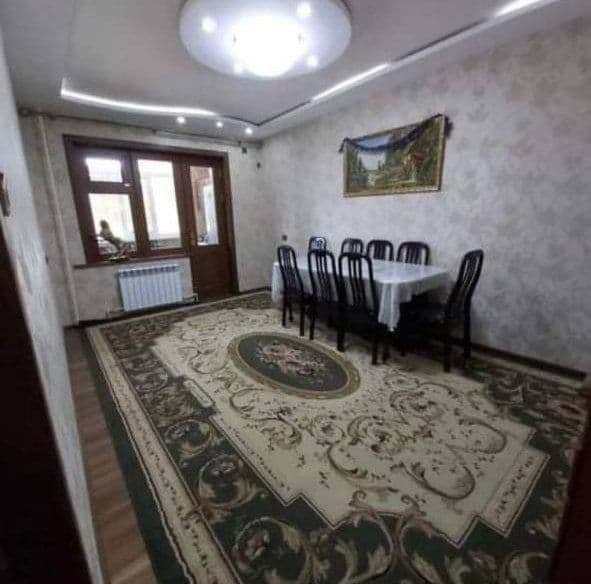 Аренда<br />
2 хонали уй<br />
3 этаж<br />
56 м2<br />
Корз