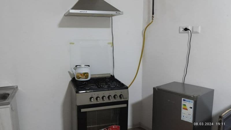 Бир хонали ховлиси хамма шаройти билан<br />
Тоза озода тинч — фото 3