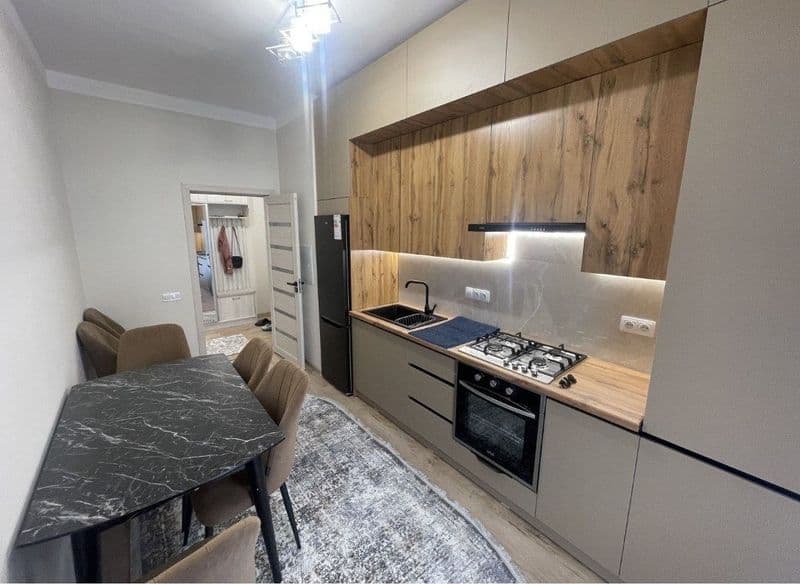 Алфраганус  фаргона йули рядом сквер мирабад Все пешеходный 