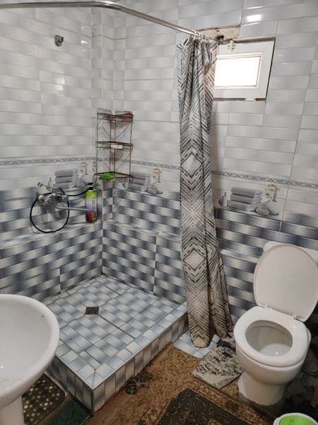 Bitta xonasi 2000000 som<br />
Gaz svet hammasi ichida — фото 3