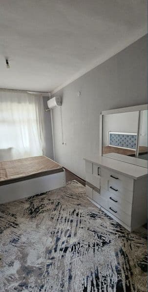 Kvartira ijaraga beriladi <br />
<br />
Rayon: #Sergeli<br /