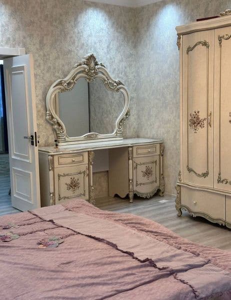 Olmazor tumani, метро Beruniy Metro Station яқинида 1 хонали