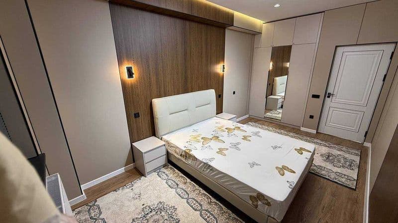 Сдаётся 2 комнатная квартира.<br />
Евроремонт.<br />
Есть в