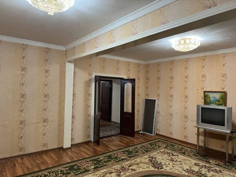 Юнусабад -10 сдаётся отличное трёхкомнатная квартира с обста