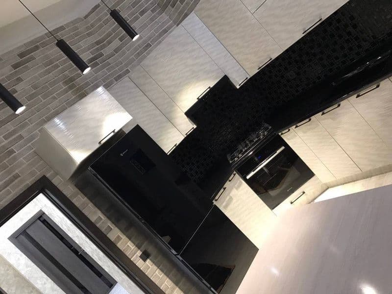 2х комнатная с евро ремонтом <br />
<br />
Мебелью и бытовой — фото 5