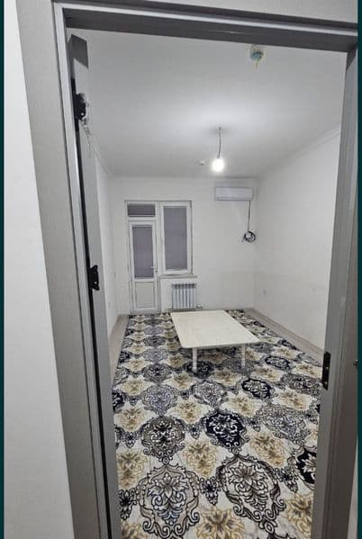 Markazda yashashni xohlovchilar uchun! Oybek metrosi yonida.