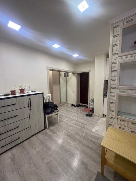 Рядом есть: Метро, Рестораны, кафе, Детский сад, Стоянка, Ос