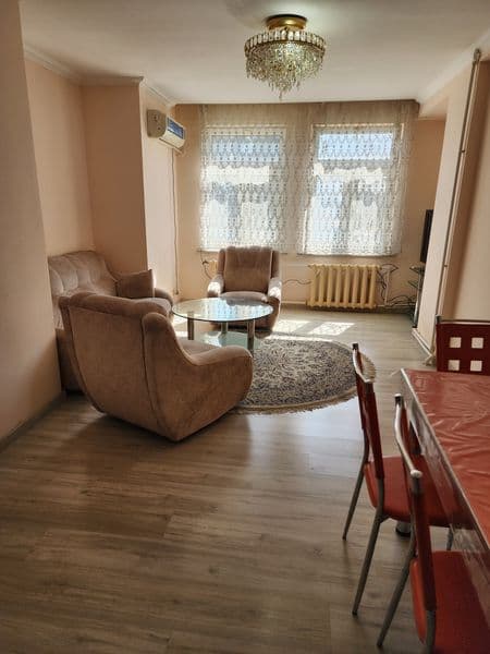 Аренда <br />
Госпитальный рынок <br />
2/2/9<br />
Площадь 