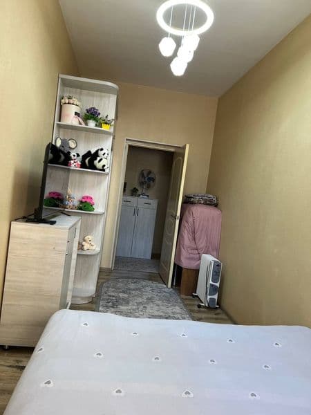 Yunusobod bozor oldida 3 kv da 2 xonalik shinamgina uy hamma — фото 4