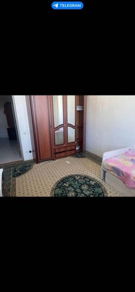 Одна комната в двухкомнатной квартире<br />
Метро рядом Куру