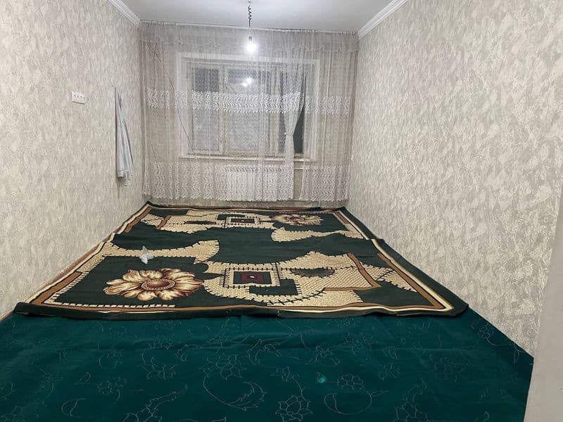 Сдаётся 1 комната в общежитии на третьем этаже четырех этажн