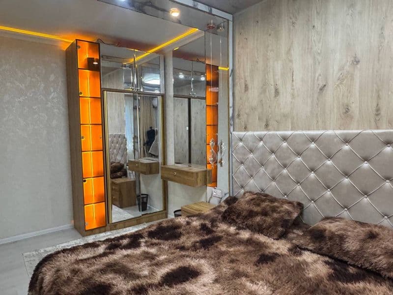 Kvartira toza, qulay, yashash uchun hamma sharoit bor. Tarti