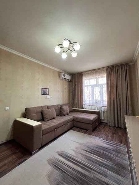 Чиланзар 8<br />
 Ориентир Парус<br />
1/3/4<br />
Площадь 2