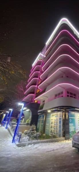 Юнусабад 4 квартал, универсам, возле кинотеатр Азия. 2 хонал