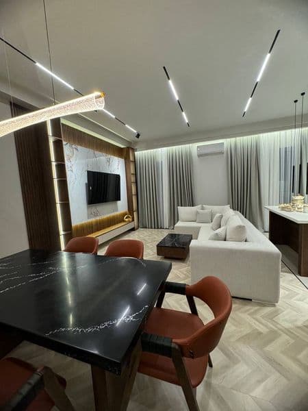 Алайски ринок Ц-4 квартира в новастройке Аренда 3 комнт